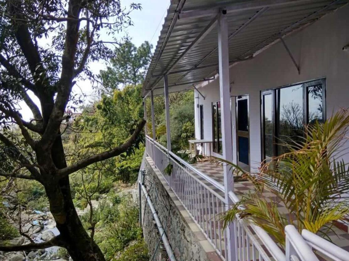 Nazara Home Stay Kasauli Exteriör bild